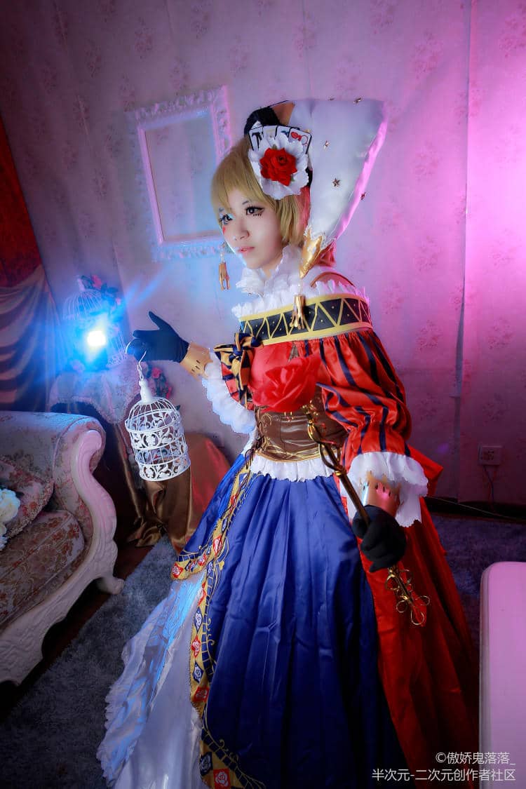 魔术师的花阳cosplay-萌图百科