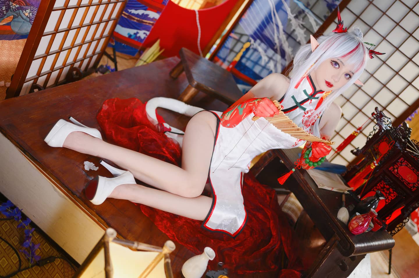 《明日方舟》年cosplay-萌图百科