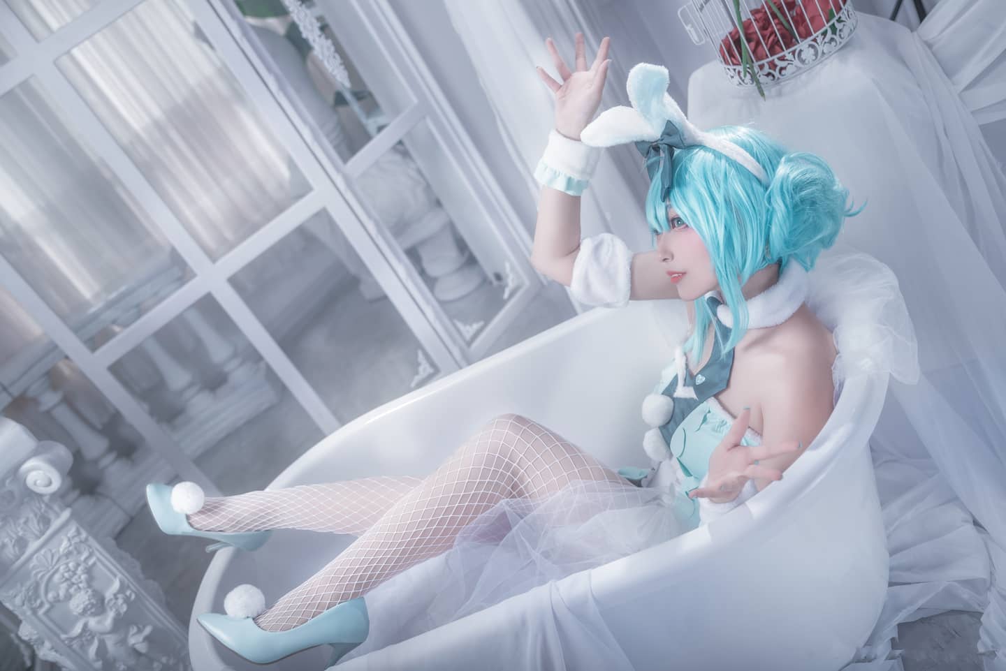 初音白兔cosplay-萌图百科