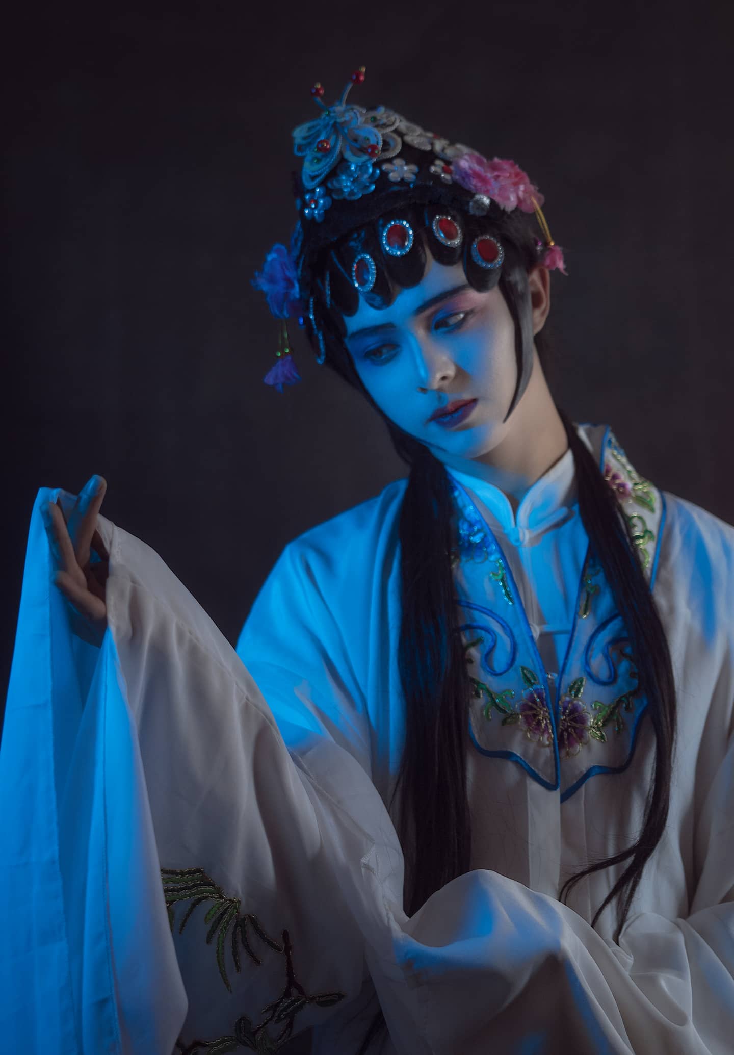 戏子  满眼阳关客未归-萌图百科