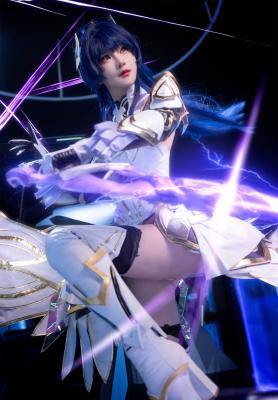 《崩坏3》雷电芽衣cosplay-萌图百科