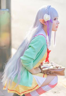 《re:从零开始的异世界生活》艾米莉亚cosplay-萌图百科