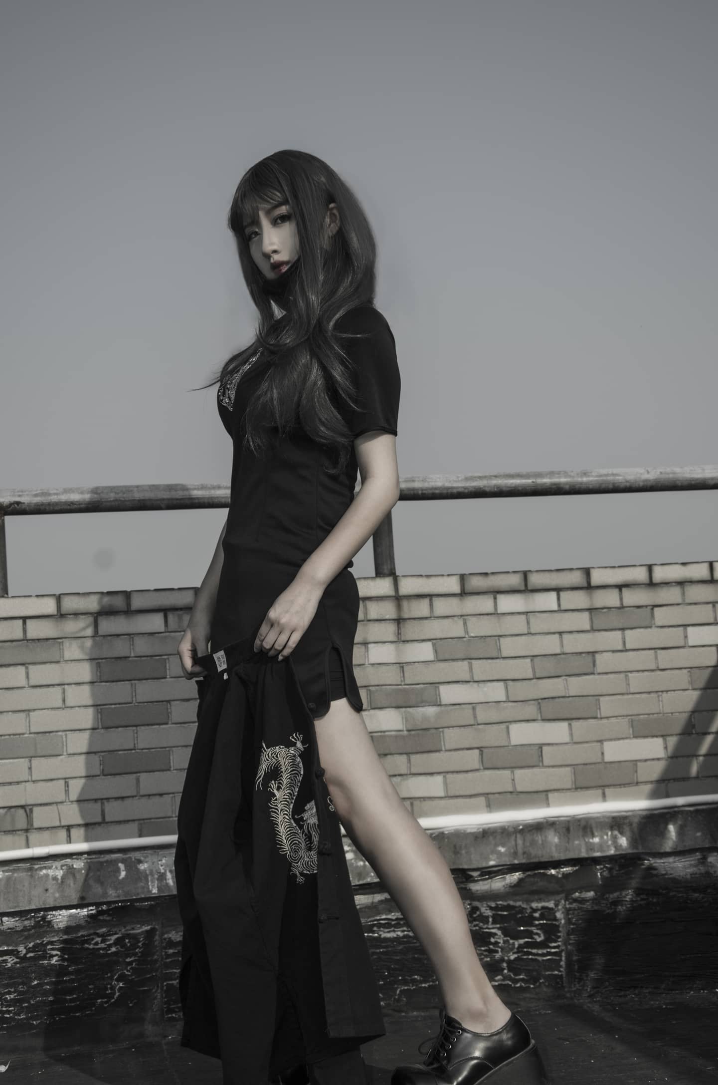 TYA事务所       龙旗袍少女-萌图百科