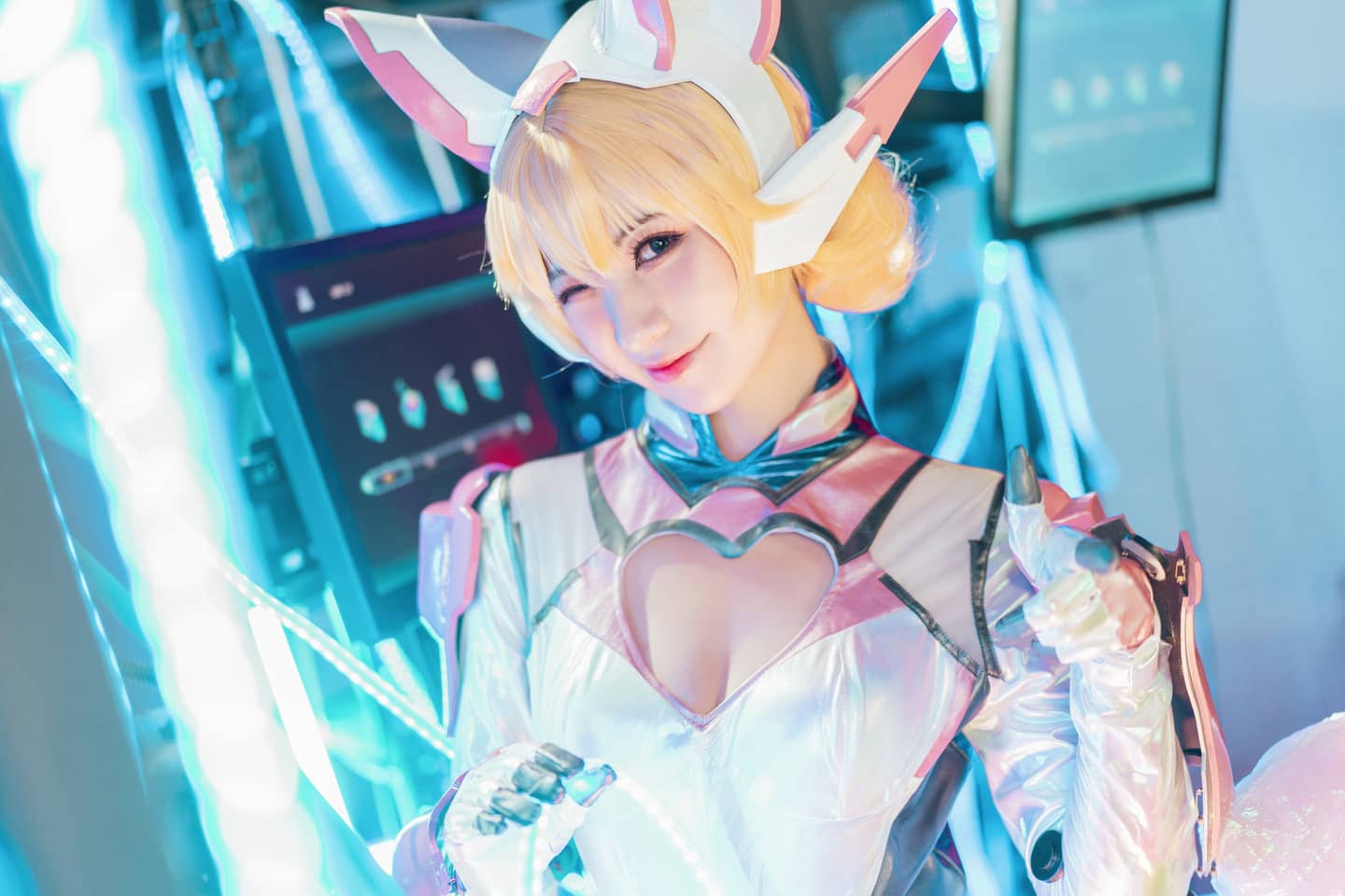 王者荣耀 妲己时之彼端cosplay，唤醒我的，是你吗？-萌图百科
