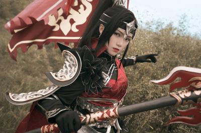 剑网三·天策 · 破虏军娘cosplay ——“不负铠甲，不恋红妆”-萌图百科