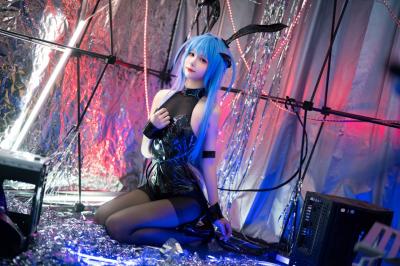 《碧蓝航线》花园兔女郎cosplay-萌图百科