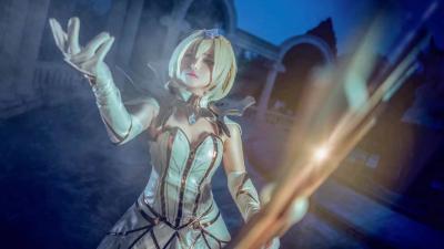 英雄联盟拉克丝光明元素cosplay-萌图百科
