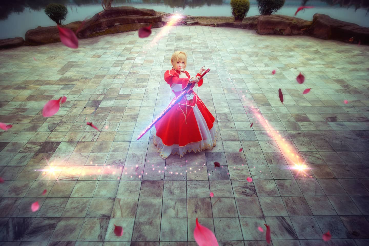 尼禄cosplay  明艳的女子-萌图百科