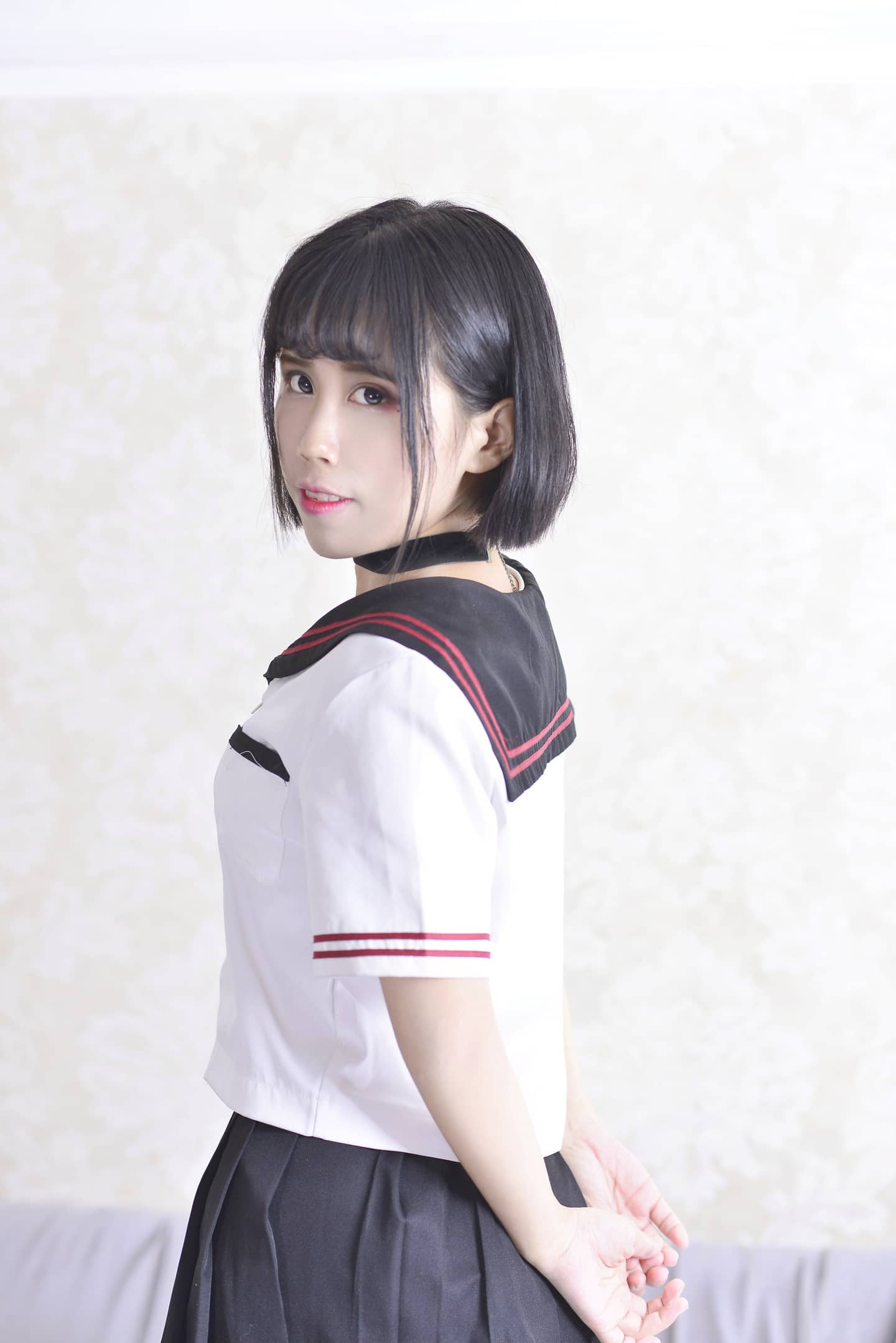 不良JK制服少女-萌图百科