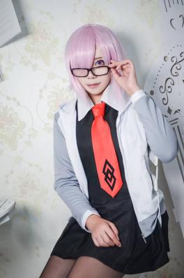 Fate/Grand Order玛修cosplay-萌图百科