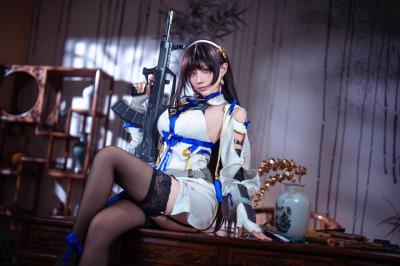 《少女前线2：追放》异乡乐徽cosplay-萌图百科