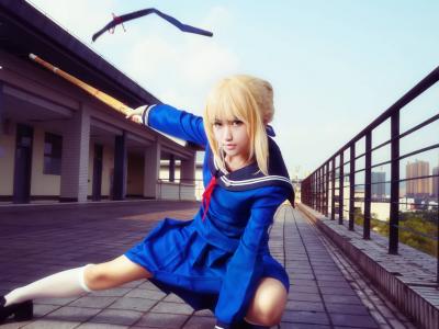 FATE命运之夜 SABER COSPLAY-萌图百科