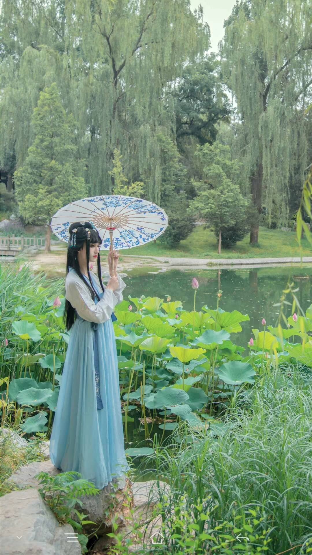 汉服蓝衣Cosplay-萌图百科