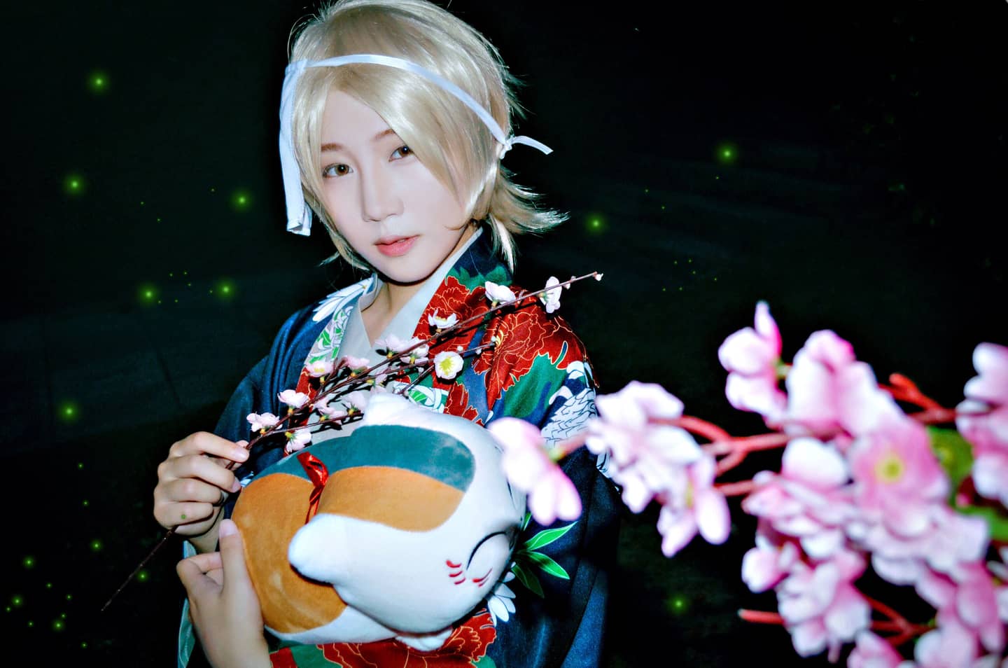 夏目贵志cosplay 现我想保护的人们也在保护我，所以我在累积着不习惯的羁绊不断前行。-萌图百科