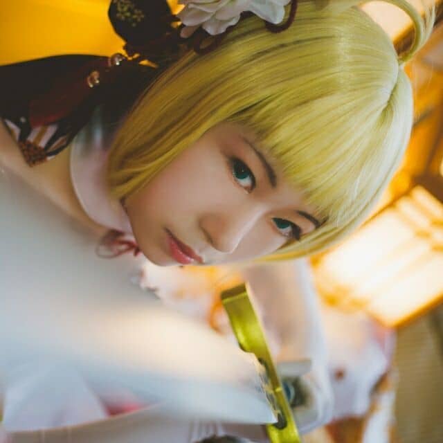 fate saber cosplay-萌图百科
