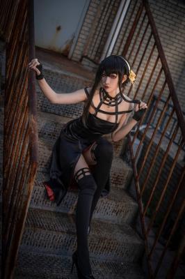 《间谍过家家》约尔福杰cosplay-萌图百科