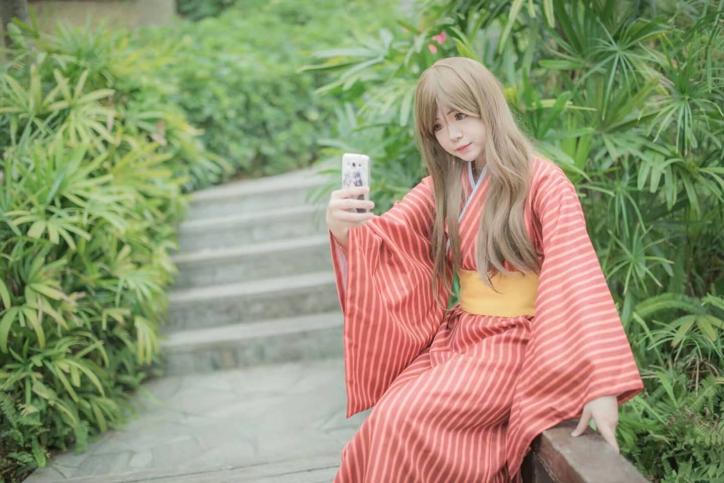 奈奈生cosplay-萌图百科