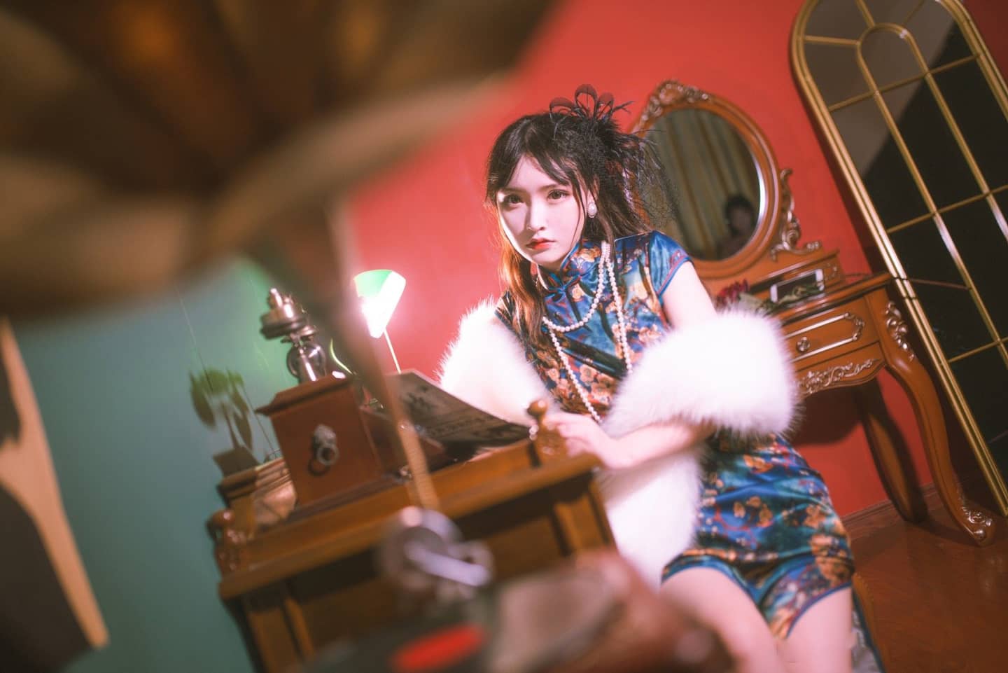 少女气质旗袍写真-萌图百科