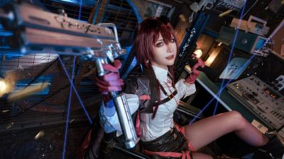 《崩坏：星穹铁道》卡芙卡cosplay-萌图百科