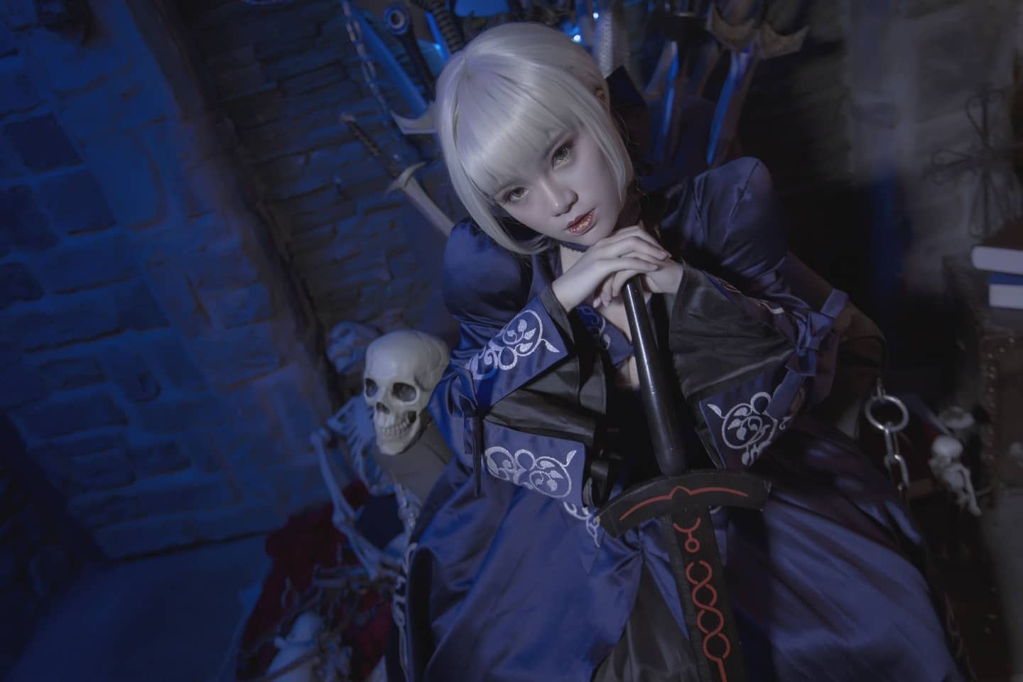 FGO黑saber礼服Ver. cosplay-萌图百科