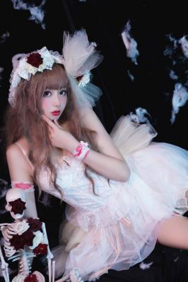 少女写真，像洋娃娃-萌图百科