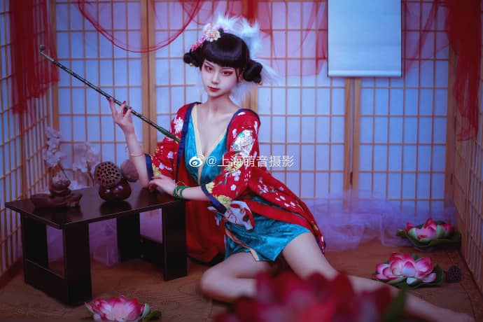 《白蛇：缘起》宝青坊坊主cosplay-萌图百科