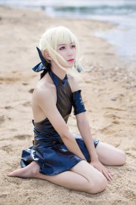 fate 泳装saber-萌图百科