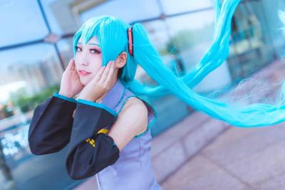 v＋初音未来cosplay-萌图百科
