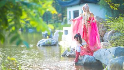 七秀成男cosplay 单亲爸爸带傻儿子-萌图百科