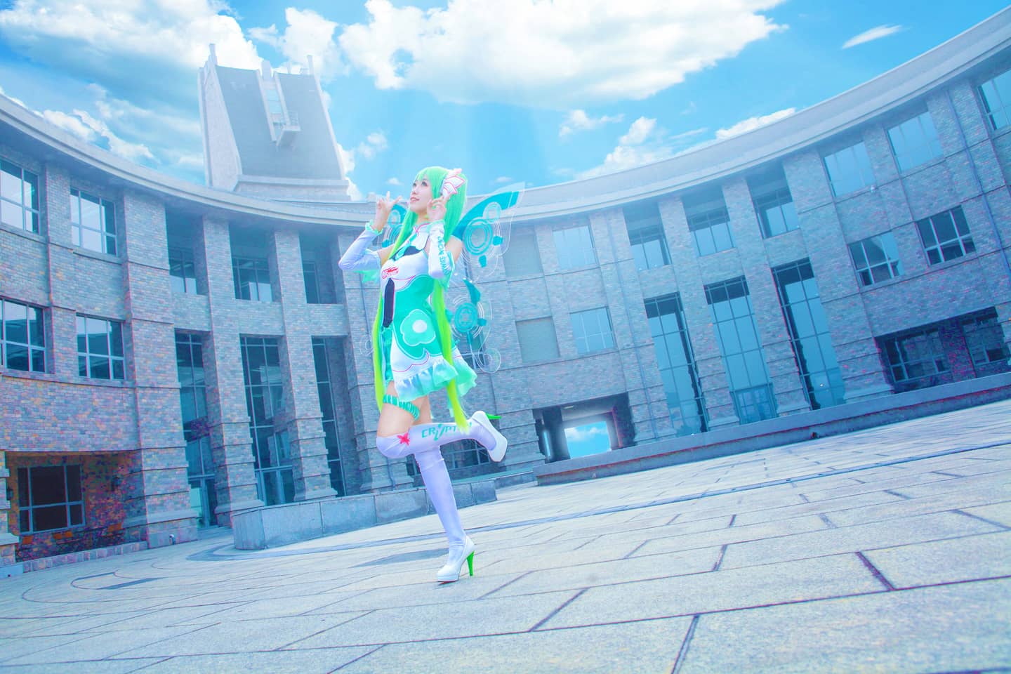 MIKU赛车娘cosplay-萌图百科