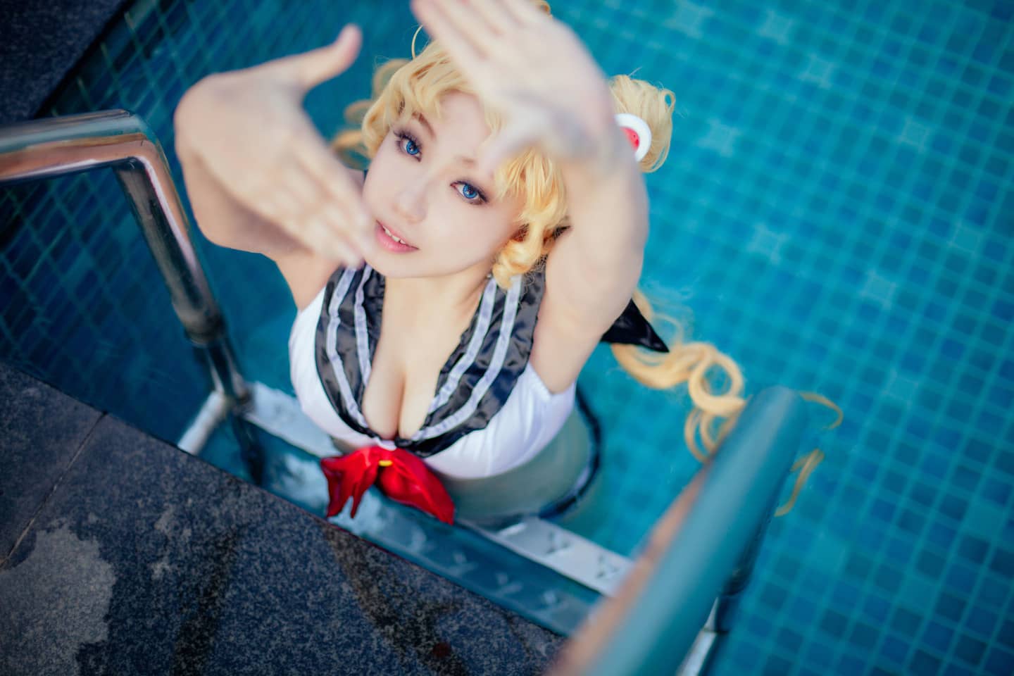 【美少女戦士セーラームーン（美少女战士）】泳装cos(๑≧∀≦๑）月野兔（Sailor Moon ）-萌图百科