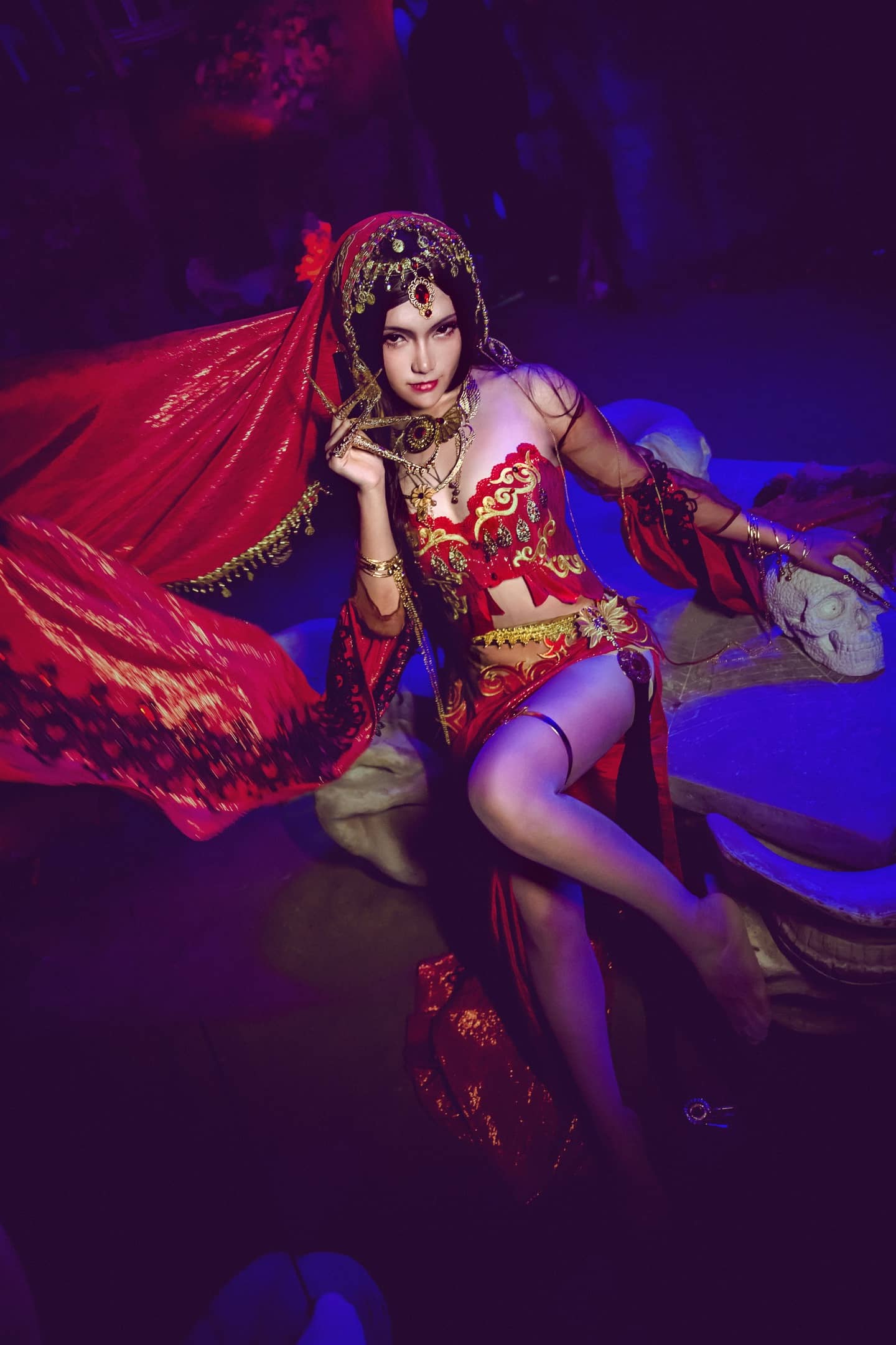 剑网三红衣教圣女·探雪cosplay-萌图百科