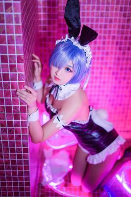 蕾姆兔女郎cosplay-萌图百科