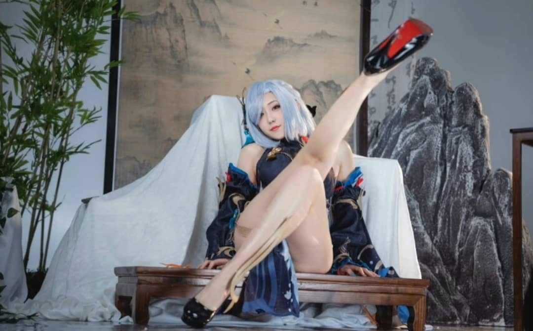 海灯节申鹤cos-萌图百科