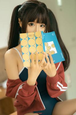 《课间》写真-萌图百科