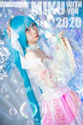 初音未来 cosplay-萌图百科