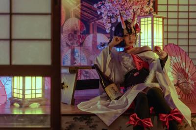 Fgo酒吞童子，冬祭礼装cosplay-萌图百科