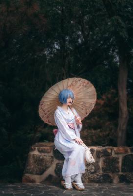 蕾姆cosplay 这一抹微笑由我来守护~-萌图百科