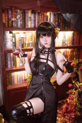 《SPY×FAMILY》约尔cosplay-萌图百科