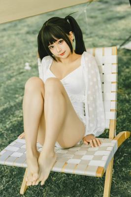 少女夏季写真-萌图百科