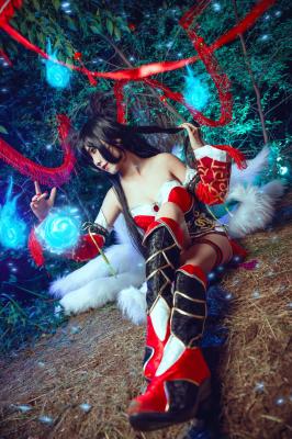 英雄联盟九尾妖狐阿狸Cosplay-萌图百科