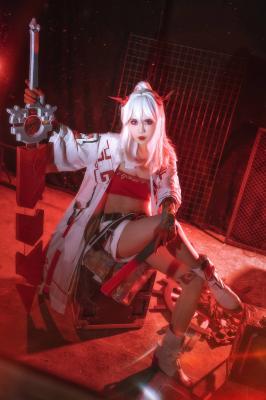 明日方舟 年cosplay-萌图百科
