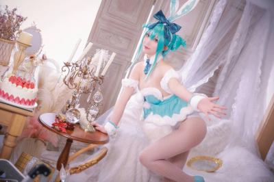 初音未来 白兔女郎 cosplay-萌图百科
