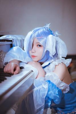 从零开始的异世界蕾姆的冰晶礼服cosplay-萌图百科