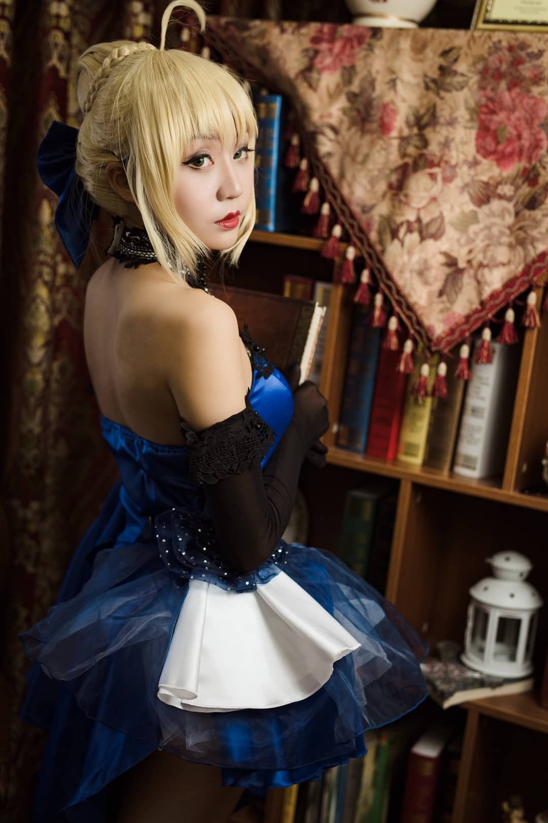 fate/grand order阿尔托利亚小礼服cosplay-萌图百科
