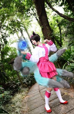 英雄联盟高丽风情阿狸Cosplay-萌图百科