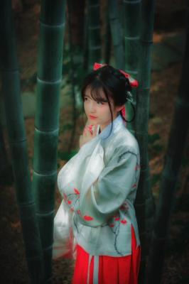 【汉服私影】山有木兮木有枝 心悦君兮君不知-萌图百科