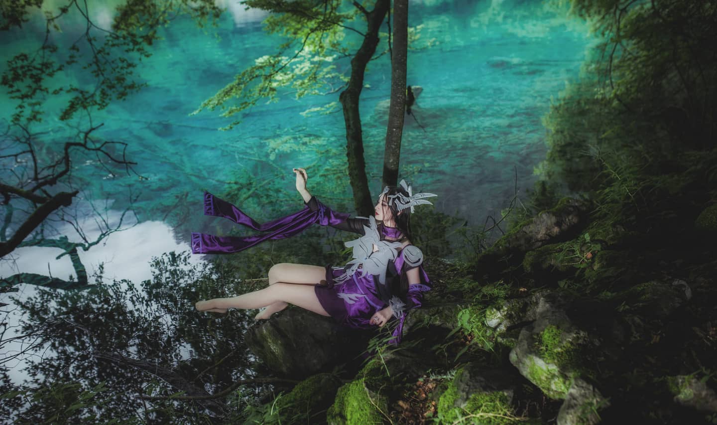 剑网三朔雪毒姐旅拍cosplay-萌图百科