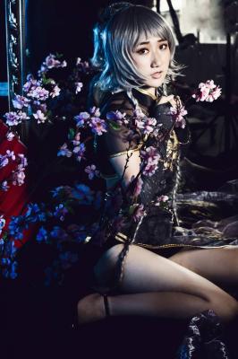 洛天依金丝雀暗黑COSPLAY-萌图百科