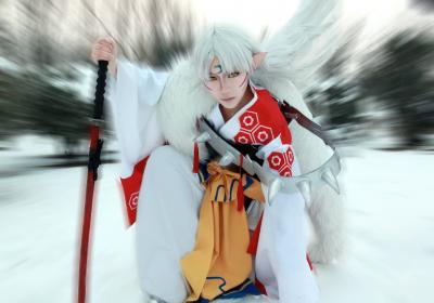 犬夜叉雪地版杀生丸cosplay-萌图百科